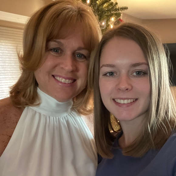 Meet your Posher, Michele - Picture 1 of 1